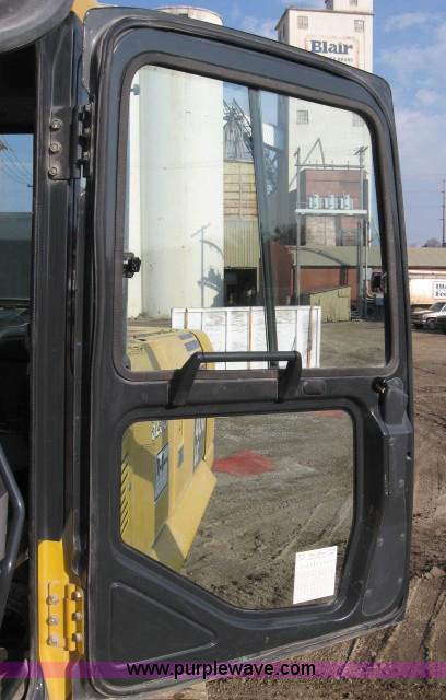 image for item 9551 2006 Komatsu PC400LC-7E0 excavator