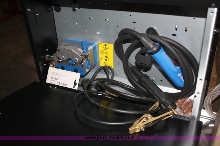 image for item 4713 Schumacher Professional Shop Pro Series 180amp mig welder