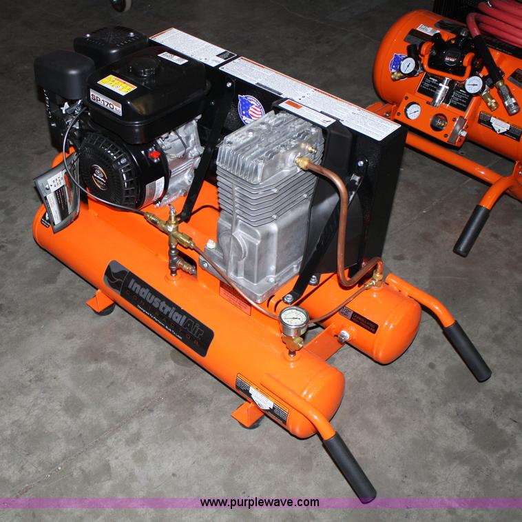 image for item 4758 Industrial Air eight gallon air compressor