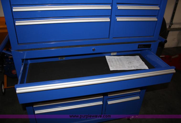 image for item 4782 T&E Tools rolling tool cabinet