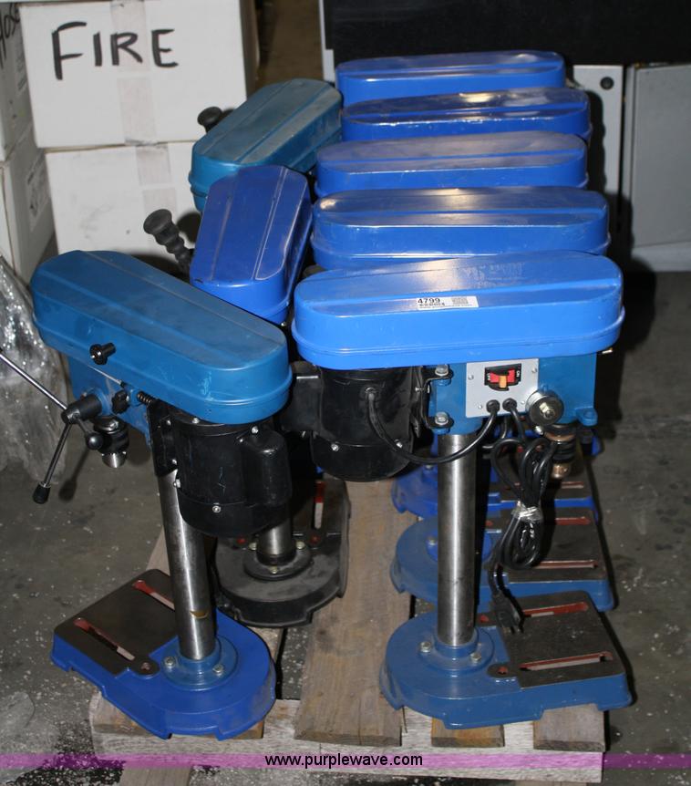 (8) five speed tabletop drill presses in Spring Hill, KS Item 4799