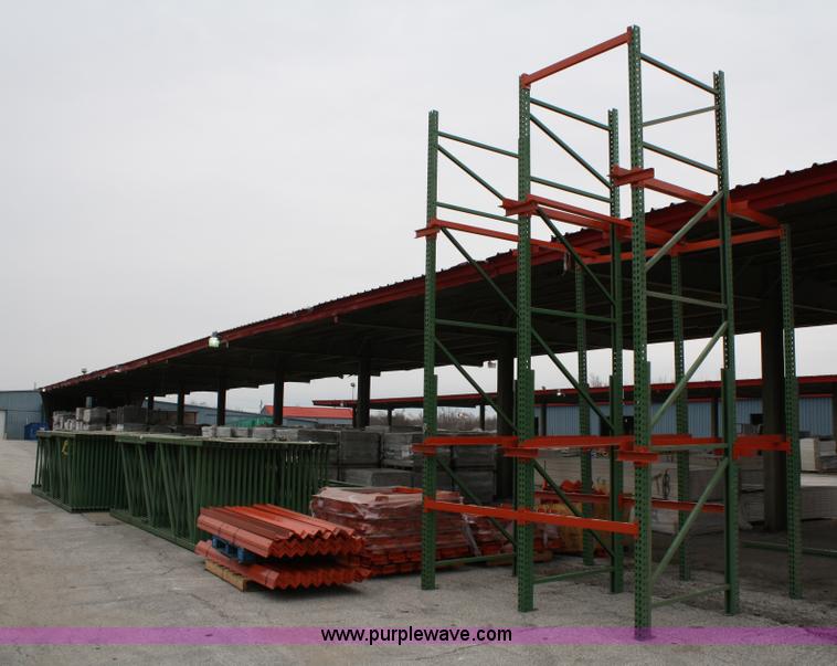 image for item 4866 Drive-in pallet racking