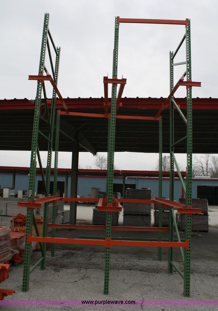 image for item 4866 Drive-in pallet racking