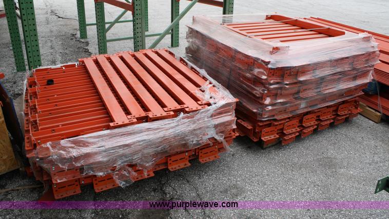 image for item 4866 Drive-in pallet racking