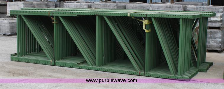 image for item 4866 Drive-in pallet racking