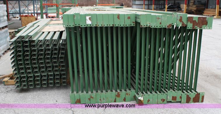 image for item 4866 Drive-in pallet racking