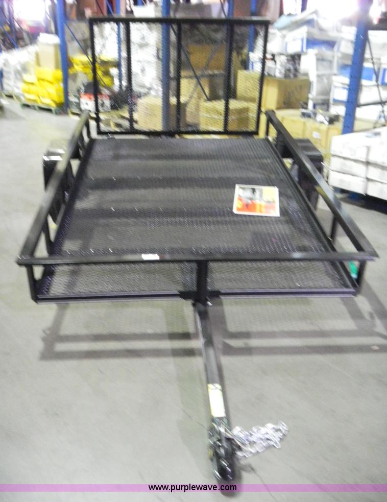 image for item 4903 2011 Carry-on utility trailer