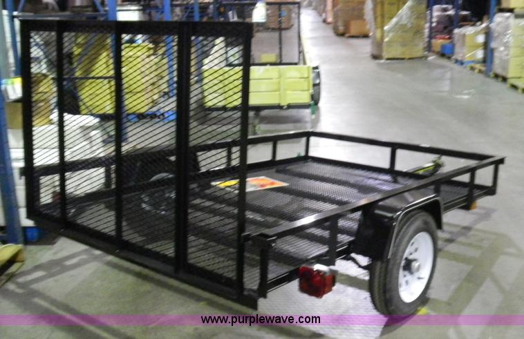 image for item 4903 2011 Carry-on utility trailer