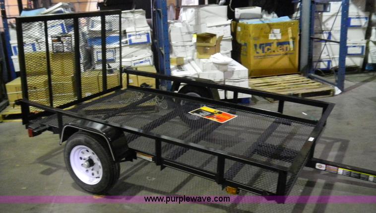 image for item 4903 2011 Carry-on utility trailer