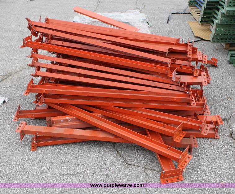 image for item 4916 Teardrop pallet racking