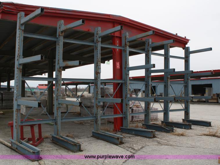 image for item 4919 Heavy duty industrial L-frame racking