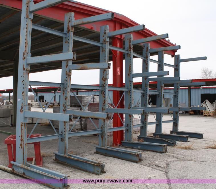 image for item 4919 Heavy duty industrial L-frame racking