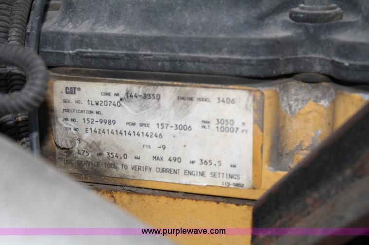 image for item 4981 1999 Kenworth T600B semi truck