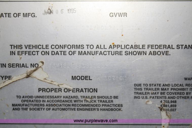 image for item 4983 1995 Wabash van tractor with shelving and lighting