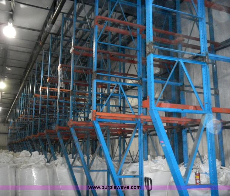 image for item 4992 (21) rows of pallet racking