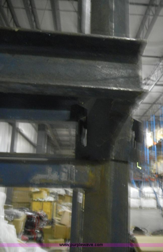 image for item 4992 (21) rows of pallet racking