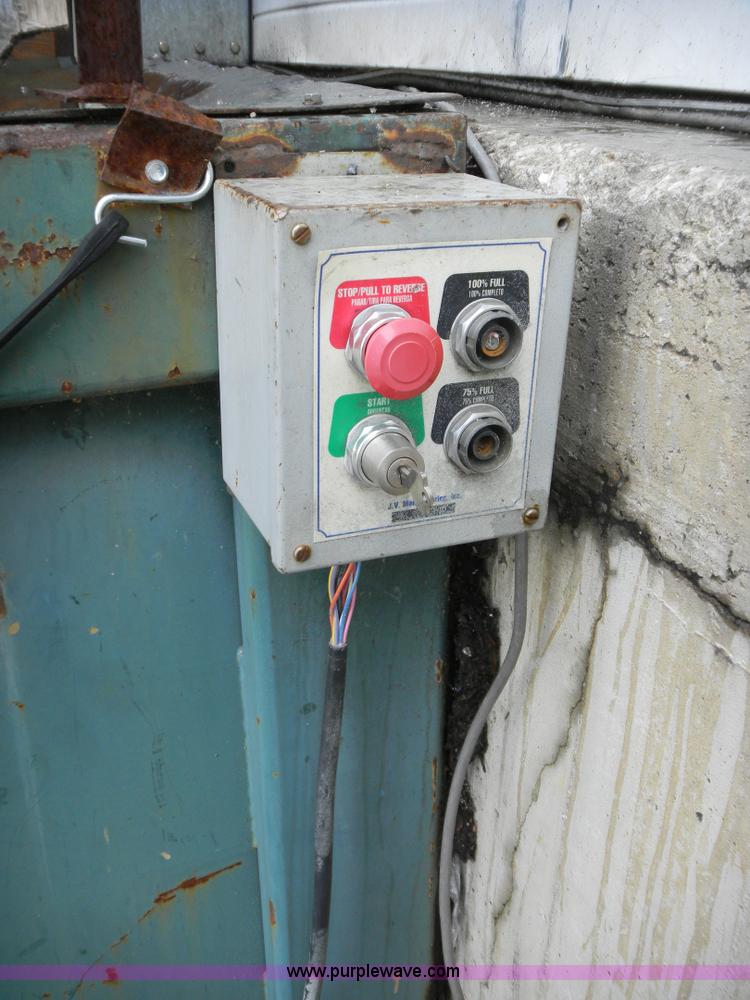 image for item 4996 Trash compactor