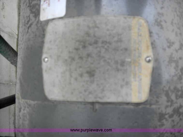 image for item 4996 Trash compactor