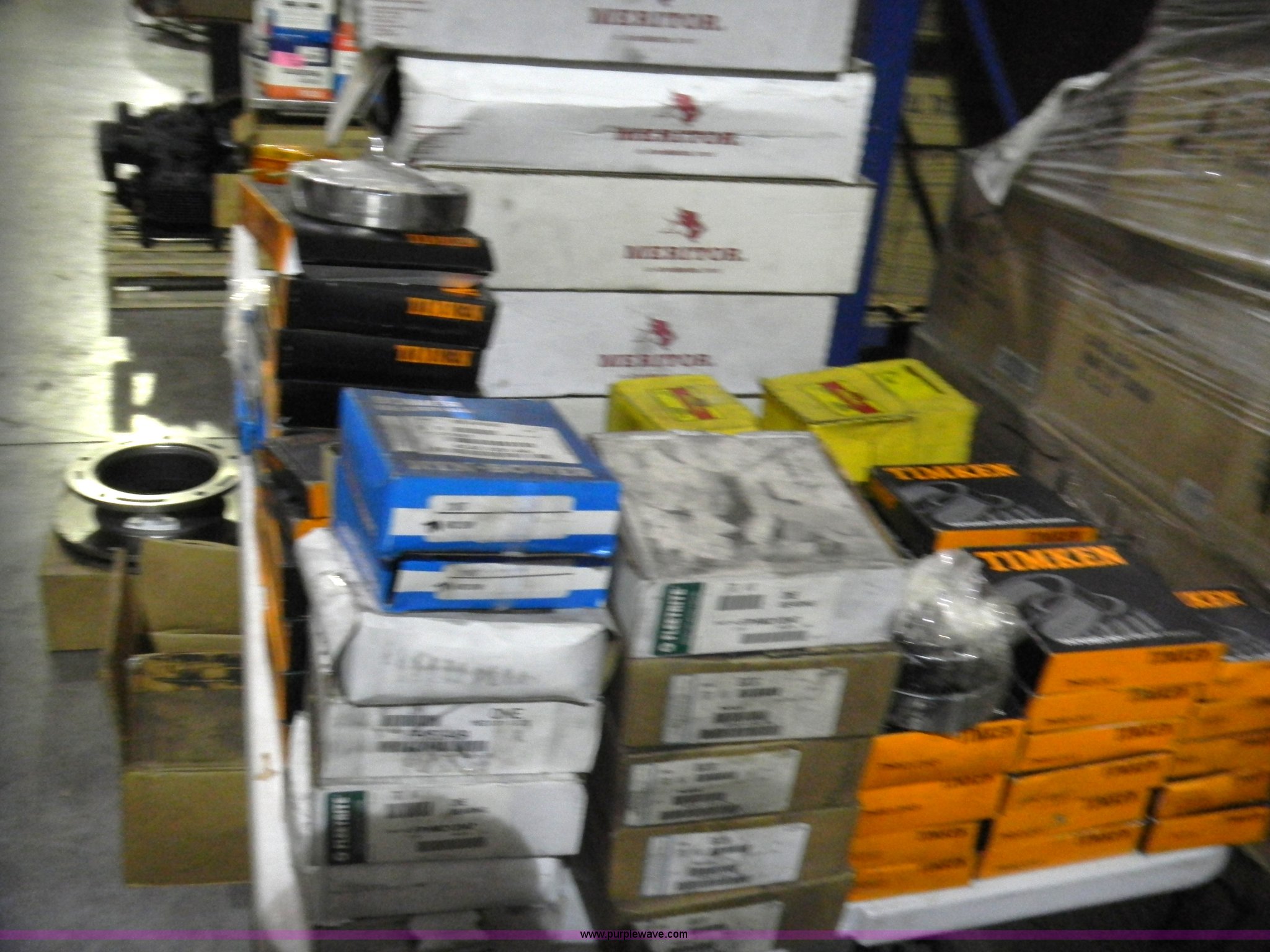 Assorted automotive parts in Spring Hill, KS Item 4874 sold Purple Wave