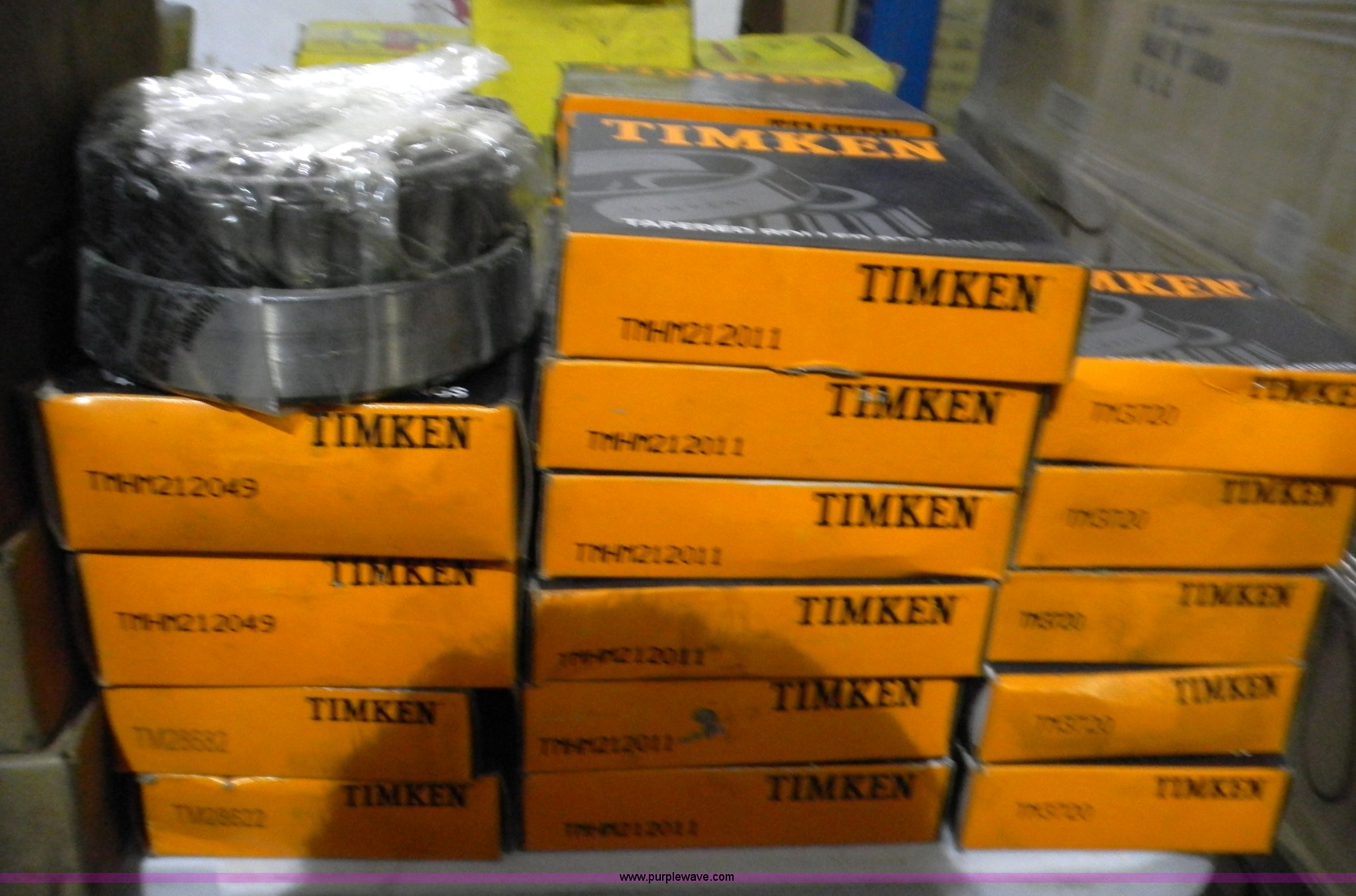 Assorted automotive parts in Spring Hill, KS Item 4874 sold Purple Wave