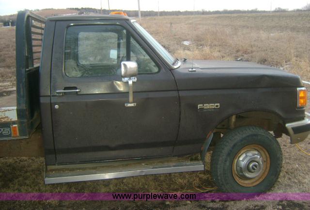 image for item 1500 1991 Ford F350 feed pickup truck