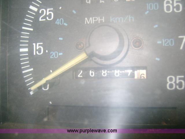 image for item 1500 1991 Ford F350 feed pickup truck