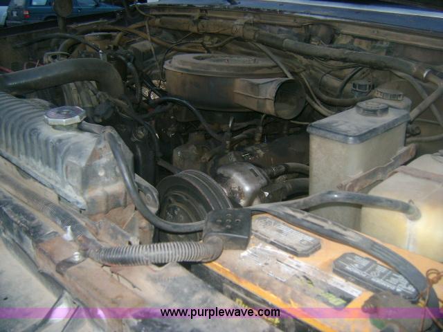 image for item 1500 1991 Ford F350 feed pickup truck