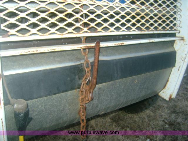 image for item 1500 1991 Ford F350 feed pickup truck