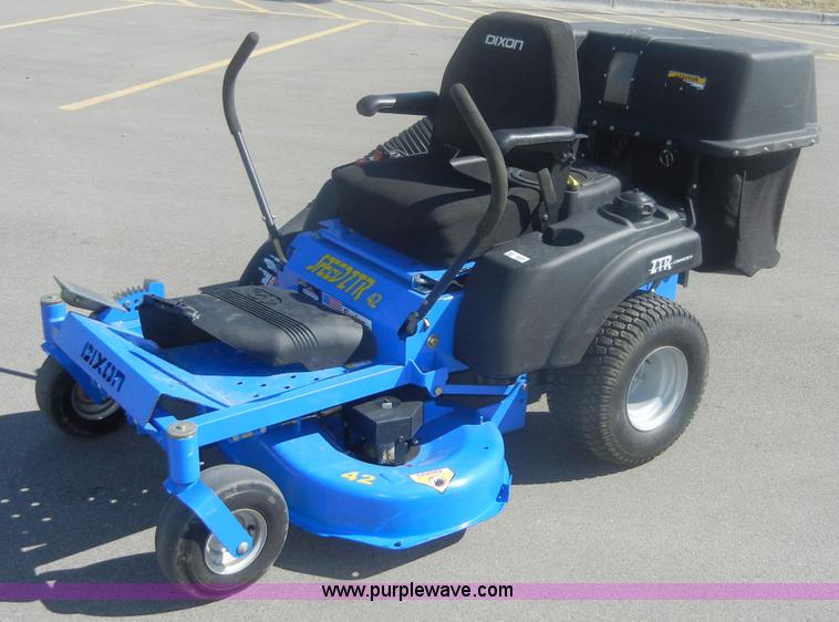 image for item 2086 2006 Dixon zero turn speedsteer mower