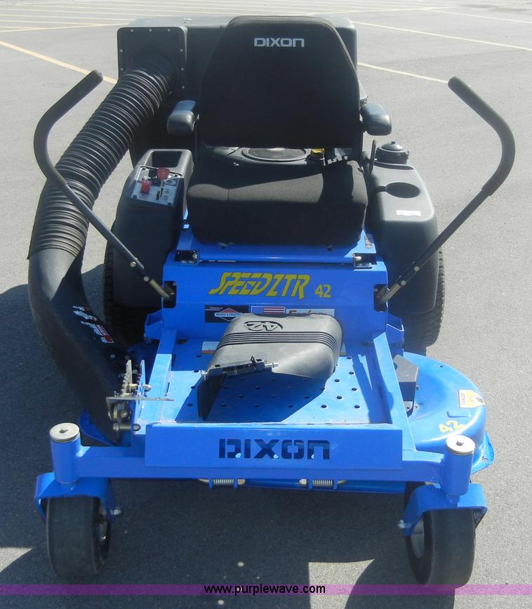 image for item 2086 2006 Dixon zero turn speedsteer mower