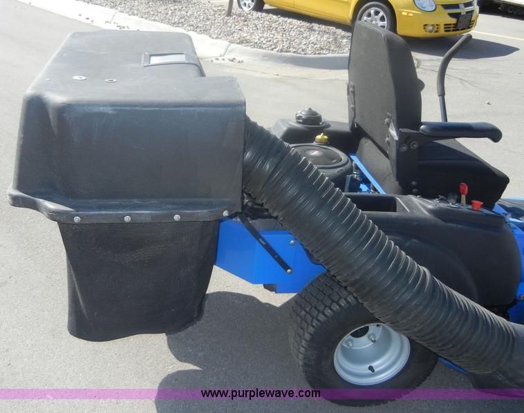 image for item 2086 2006 Dixon zero turn speedsteer mower