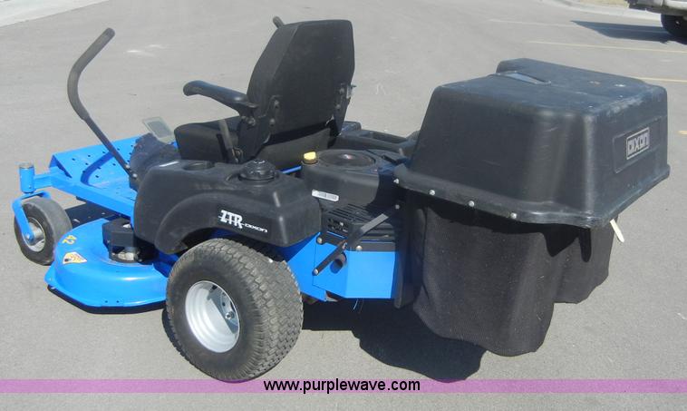 image for item 2086 2006 Dixon zero turn speedsteer mower