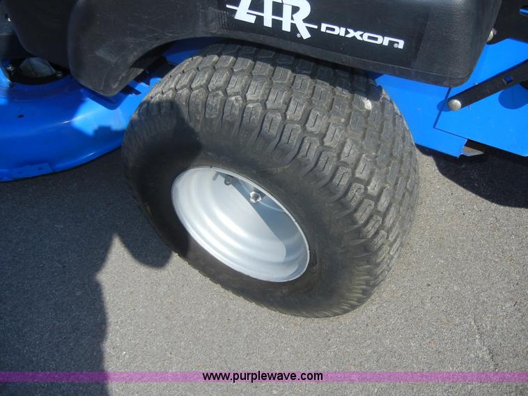 image for item 2086 2006 Dixon zero turn speedsteer mower