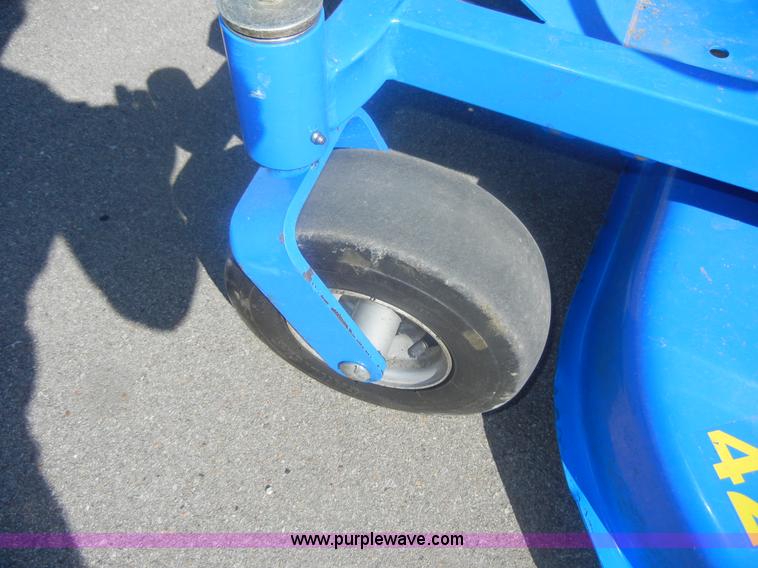 image for item 2086 2006 Dixon zero turn speedsteer mower