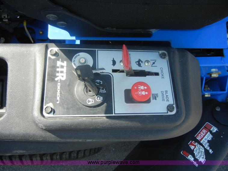image for item 2086 2006 Dixon zero turn speedsteer mower