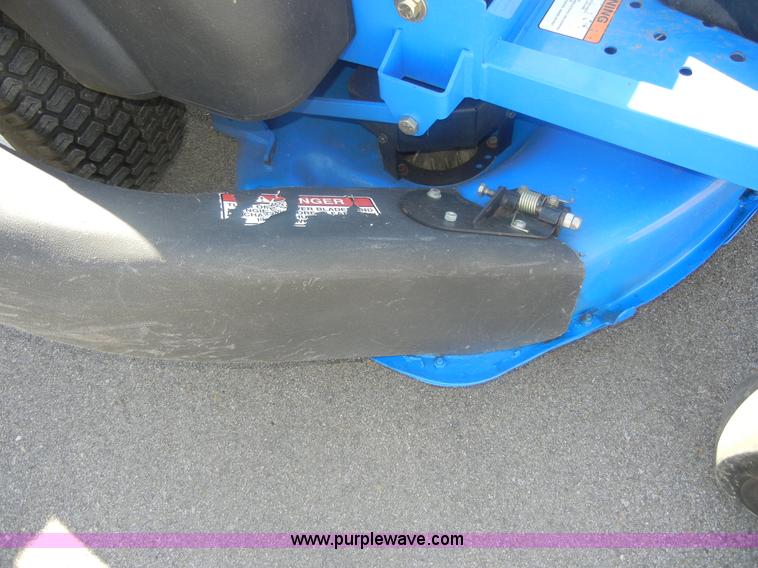 image for item 2086 2006 Dixon zero turn speedsteer mower