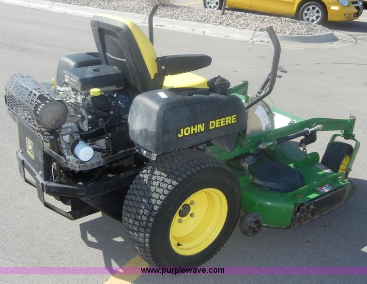 image for item 2087 John Deere ZTrak M665 commercial grade zero turn mower