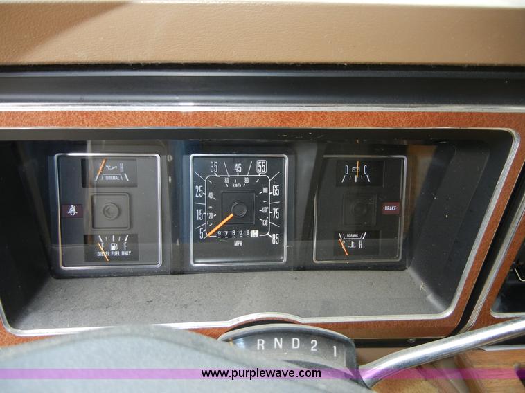 image for item 2268 1987 Ford E350 Econoline Centurion RV Cutaway