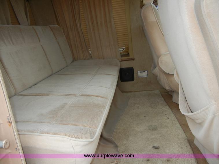 image for item 2268 1987 Ford E350 Econoline Centurion RV Cutaway