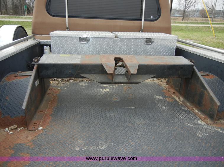 image for item 2268 1987 Ford E350 Econoline Centurion RV Cutaway