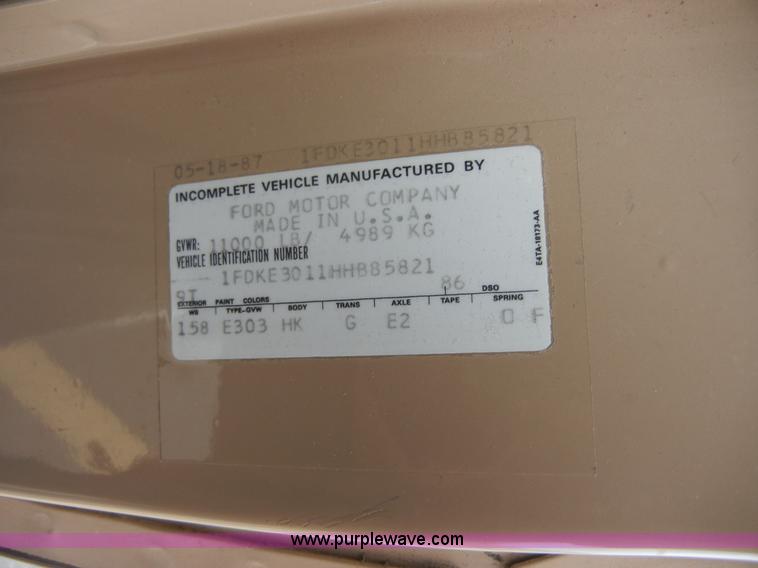 image for item 2268 1987 Ford E350 Econoline Centurion RV Cutaway