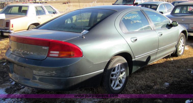 image for item 3315 2002 Dodge Intrepid SE