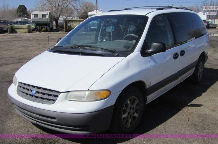 image for item 3742 1996 Plymouth Grand Voyager SE mini van