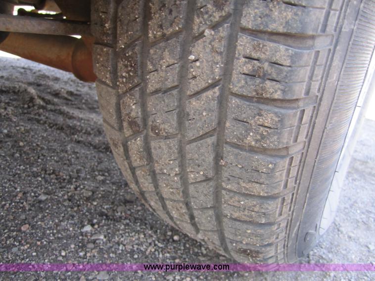 image for item 3742 1996 Plymouth Grand Voyager SE mini van