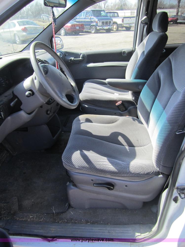 image for item 3742 1996 Plymouth Grand Voyager SE mini van
