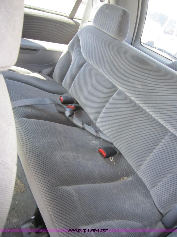 image for item 3742 1996 Plymouth Grand Voyager SE mini van