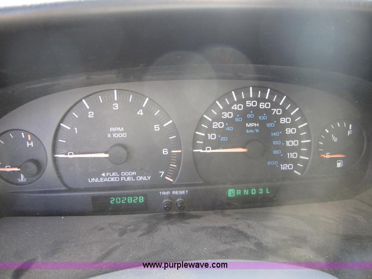 image for item 3742 1996 Plymouth Grand Voyager SE mini van