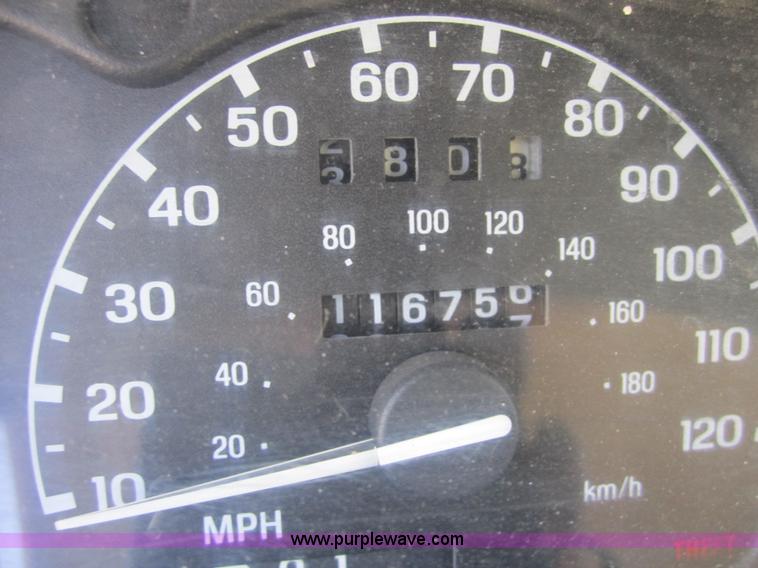 image for item 3743 1999 Ford Ranger XLT super cab pickup truck