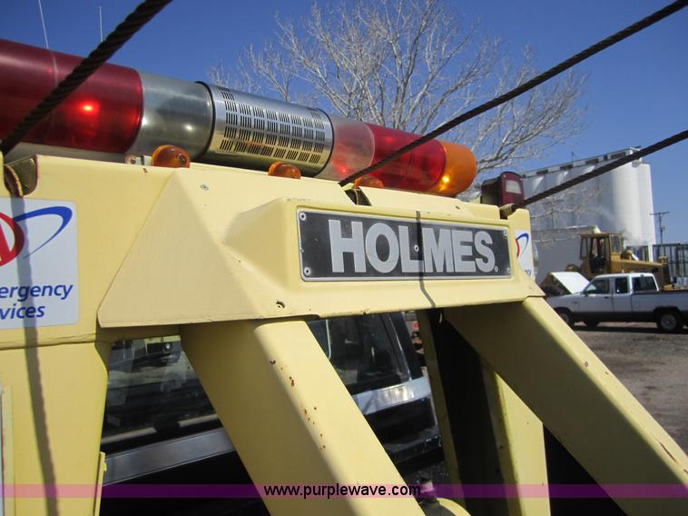 image for item 3744 1982 Chevrolet C30 wrecker/tow truck