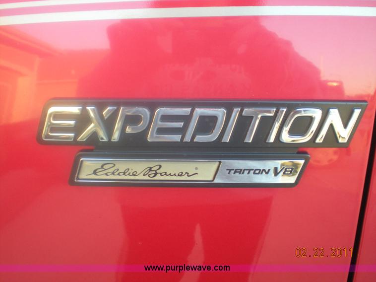image for item 4437 2001 Ford Expedition Eddie Bauer Edition